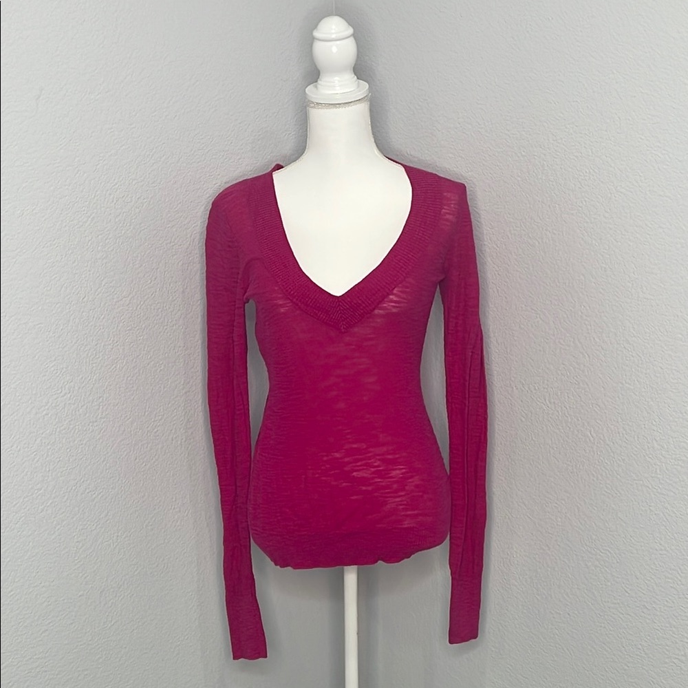 Women's V-Neck Long Sleeve Lightweight Sweater- Pink
